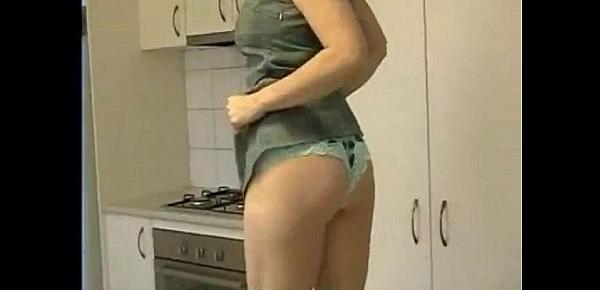  0.0000001 - Bizarre Milf Wifes Kinky Insertions And Peeing (repeat)